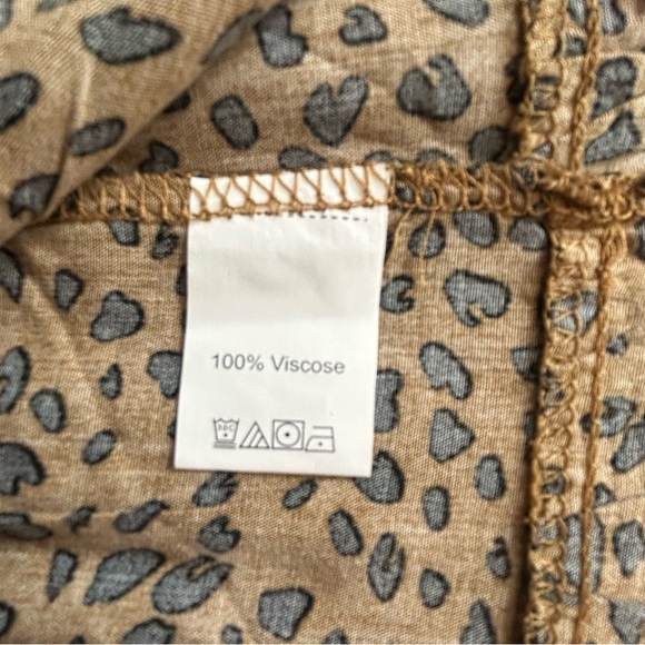 TAN AND BLACK Cheetah Print Tunic Fall Layering Animal Print Lightweight - Picture 8 of 12